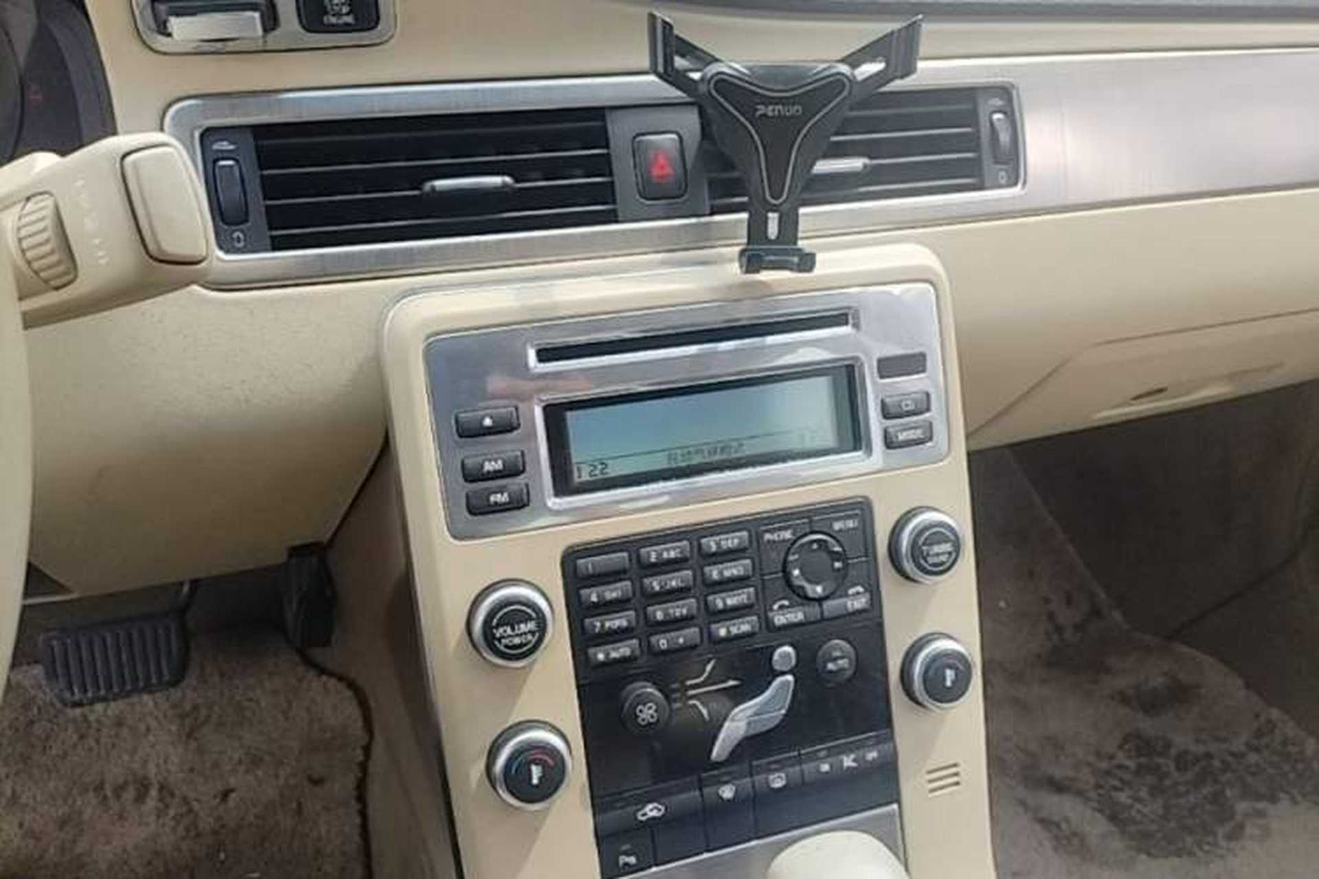Used Volvo S80L 2011 2.0T ZhiShang Version Audio And AC Panel