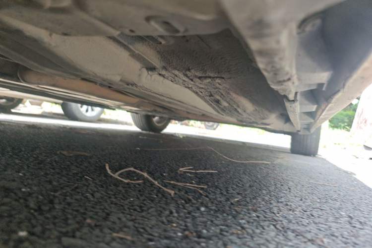 Used Volvo S80L 2011 2.0T ZhiZun Edition Chassis Front Left