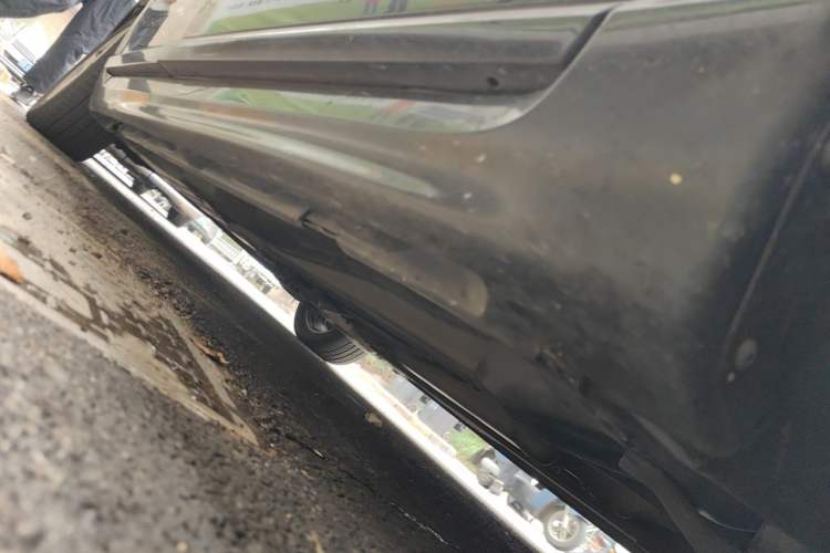 Used Volvo S80L 2011 2.0T ZhiShang Version Chassis Front Right