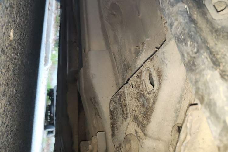 Used Volvo S80L 2011 2.0T ZhiShang Version Chassis Front Right