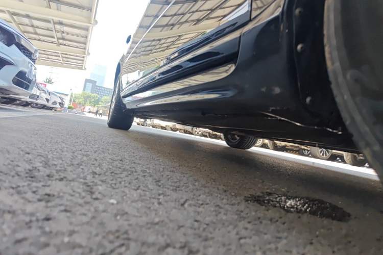 Used Volvo S80L 2011 2.0T ZhiShang Version Chassis Front Right