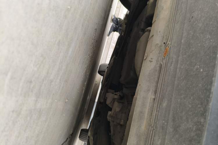 Used Volvo S80L 2011 2.0T ZhiZun Edition Chassis Front