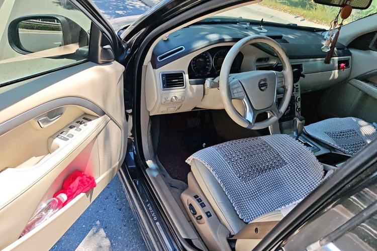 Used Volvo S80L 2011 2.0T Zhiya Edition Driver Seat