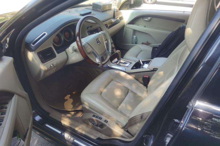 Used Volvo S80L 2011 2.0T ZhiZun Edition Driver Seat