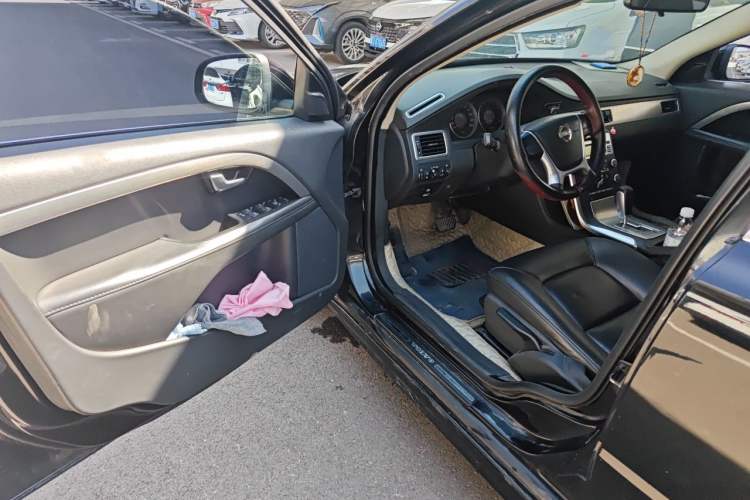 Used Volvo S80L 2011 2.0T ZhiShang Version Driver Seat