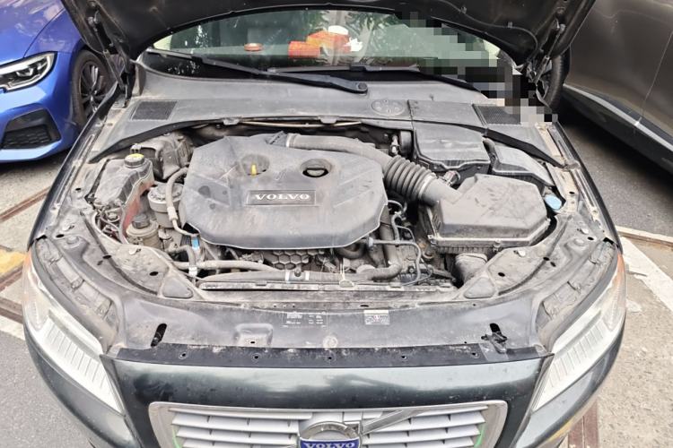 Used Volvo S80L 2011 2.0T ZhiShang Version Engine Bay