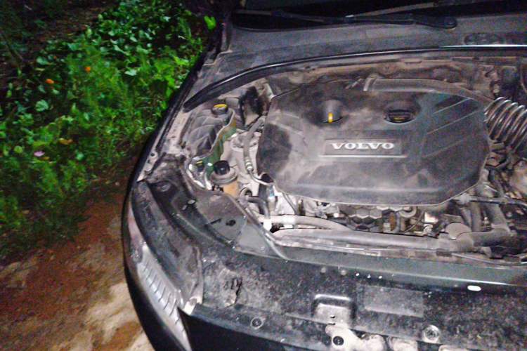 Used Volvo S80L 2011 2.0T ZhiShang Version Engine Bay Right