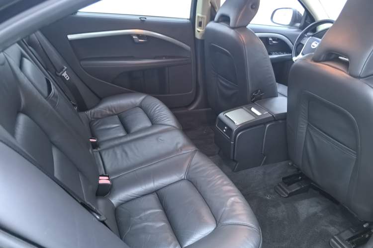 Used Volvo S80L 2011 2.0T ZhiShang Version Exterior 10