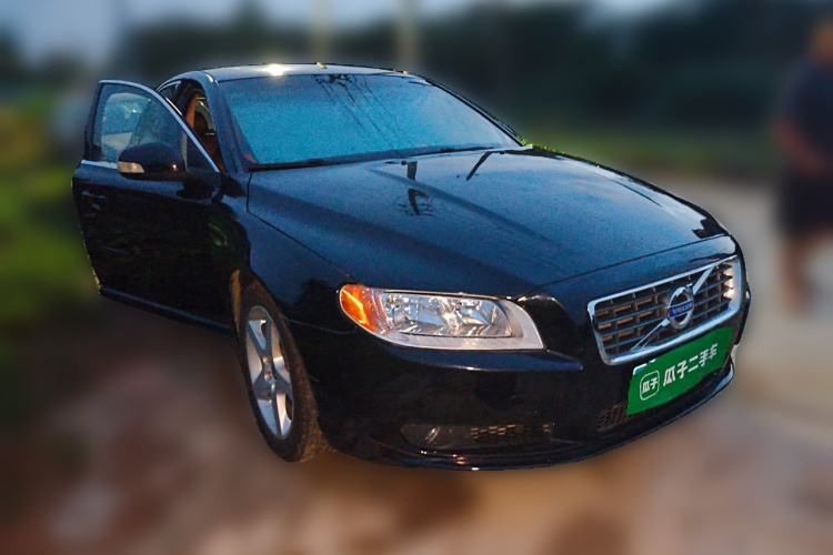 Used Volvo S80L 2011 2.0T ZhiShang Version Front Right 45 Deg