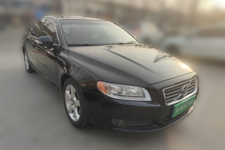 Used Volvo S80L 2011 2.0T ZhiZun Edition Front Right 45 Deg