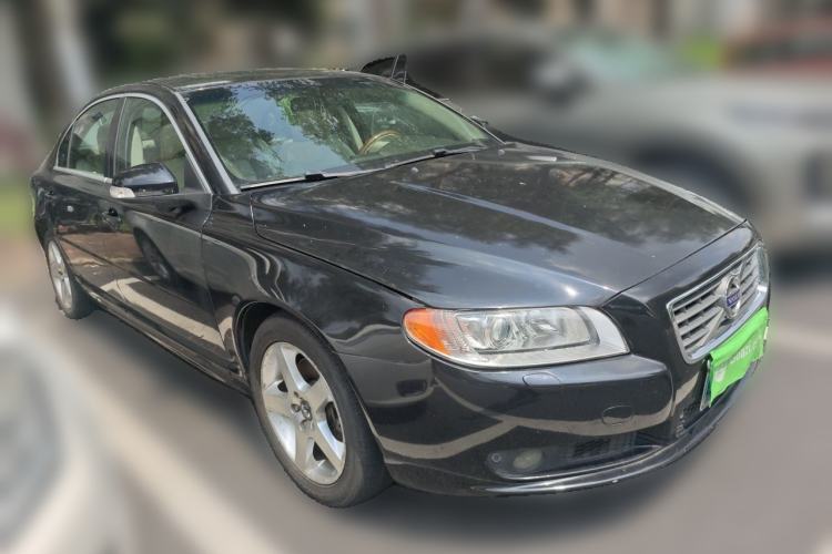 Used Volvo S80L 2011 2.0T ZhiZun Edition Front Right 45 Deg