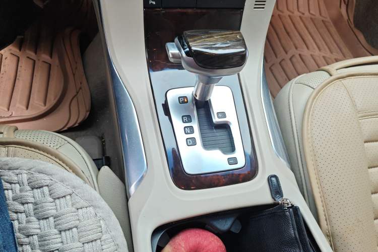 Used Volvo S80L 2011 3.0T AWD Zhiya Edition Gear Lever
