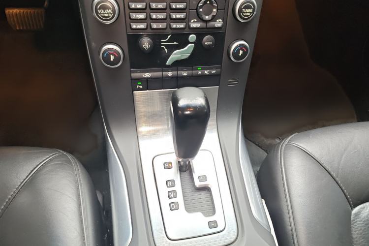Used Volvo S80L 2011 2.0T ZhiShang Version Gear Lever