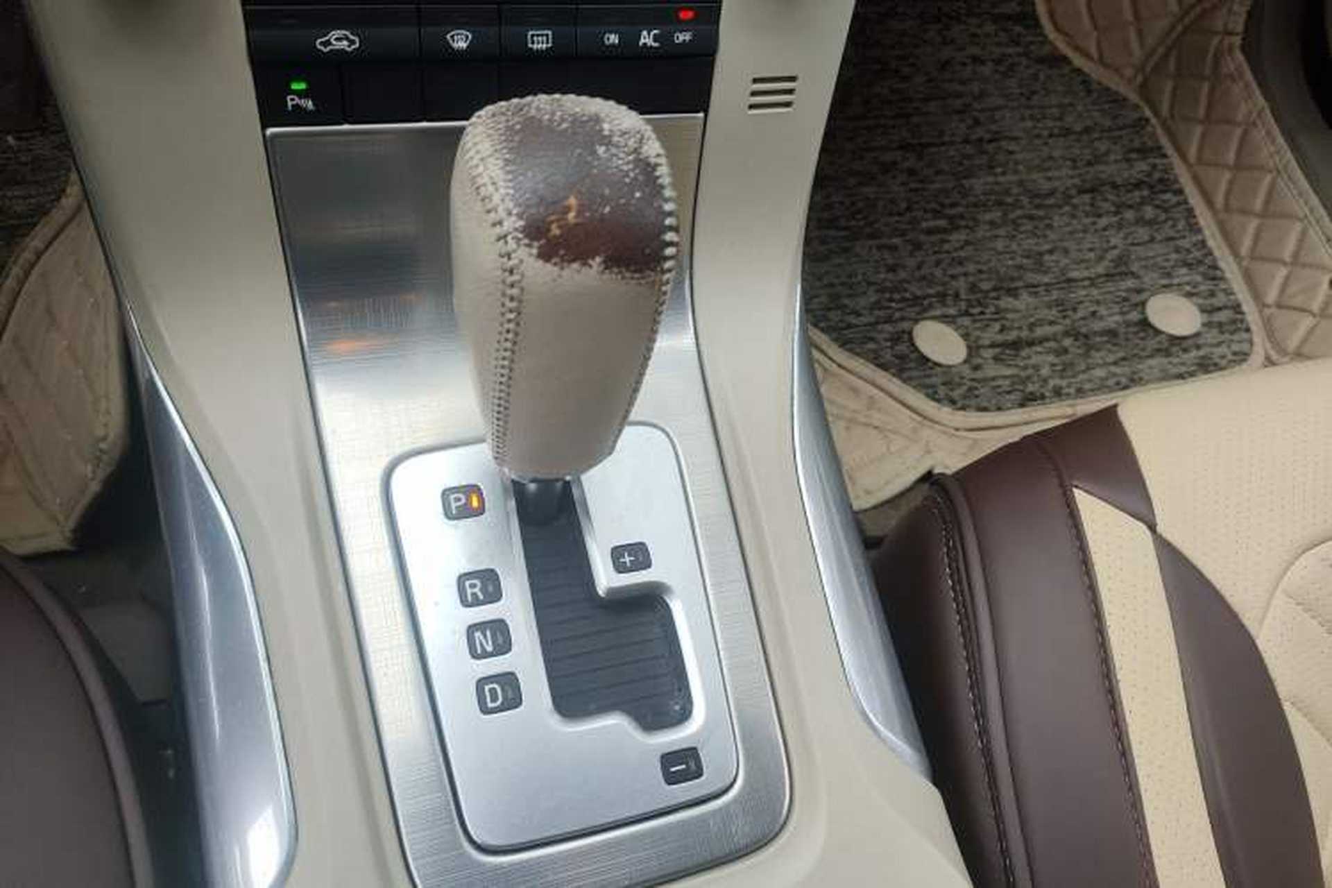 Used Volvo S80L 2011 2.0T ZhiShang Version Gear Lever