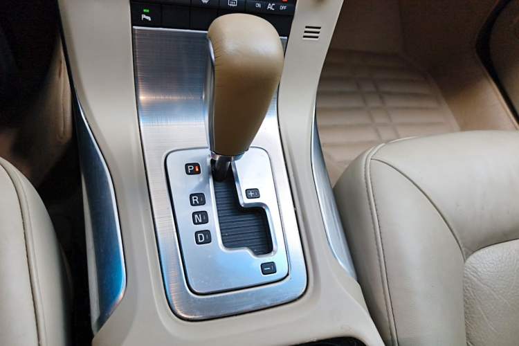 Used Volvo S80L 2011 2.0T Zhiya Edition Gear Lever
