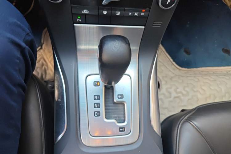 Used Volvo S80L 2011 2.0T ZhiShang Version Gear Lever