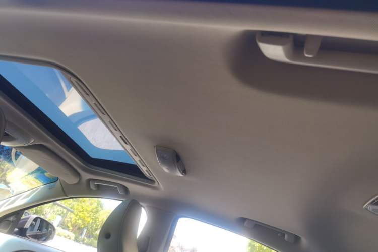 Used Volvo S80L 2011 2.0T ZhiZun Edition Headliner