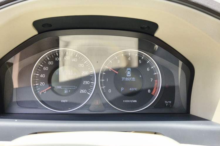 Used Volvo S80L 2011 2.0T ZhiShang Version Instrument Cluster