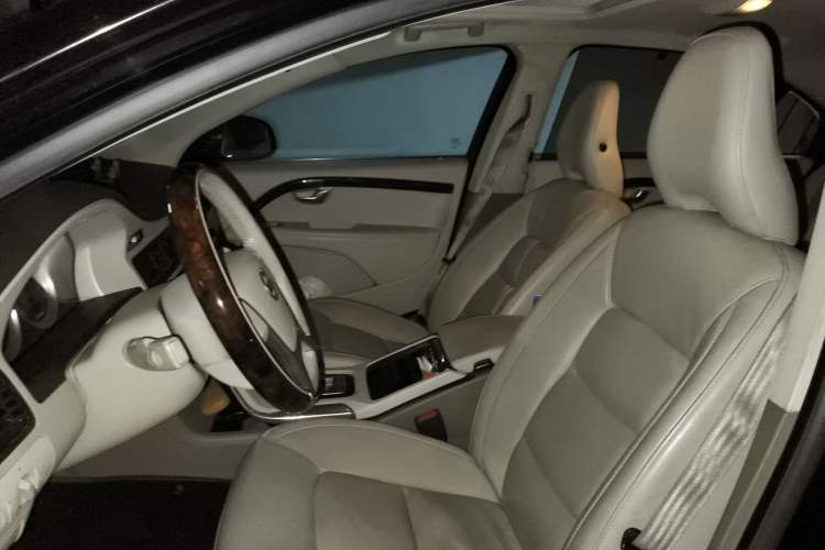 Used Volvo S80L 2011 2.0T ZhiZun Edition Left Front Seat