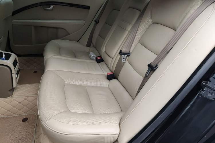 Used Volvo S80L 2011 2.0T ZhiZun Edition Left Rear Seat