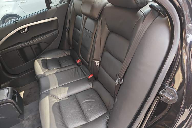 Used Volvo S80L 2011 2.0T ZhiShang Version Left Rear Seat