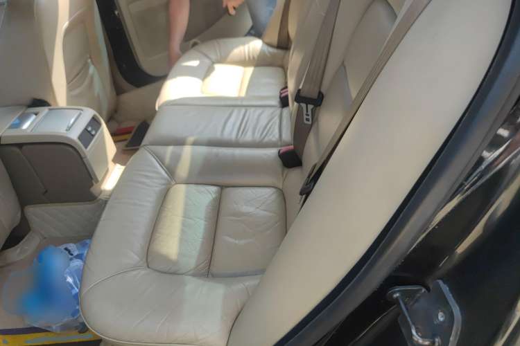 Used Volvo S80L 2011 2.0T Zhiya Edition Left Rear Seat