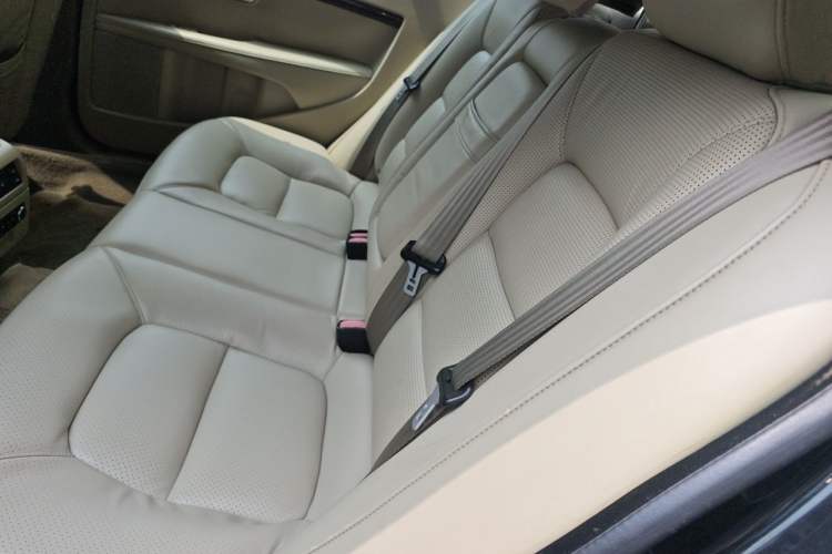 Used Volvo S80L 2011 2.0T ZhiZun Edition Left Rear Seat
