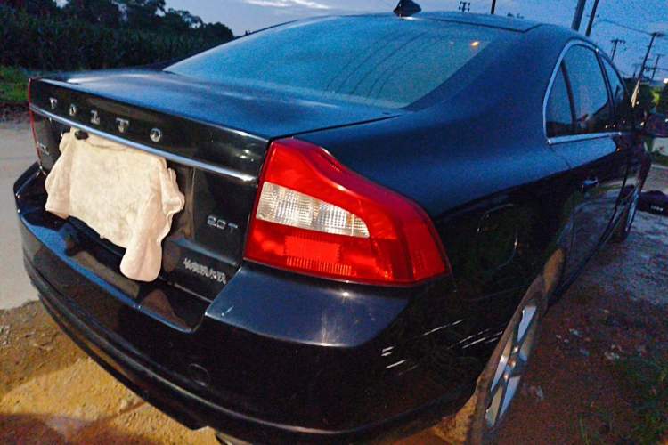 Used Volvo S80L 2011 2.0T ZhiShang Version Rear Right 45 Deg