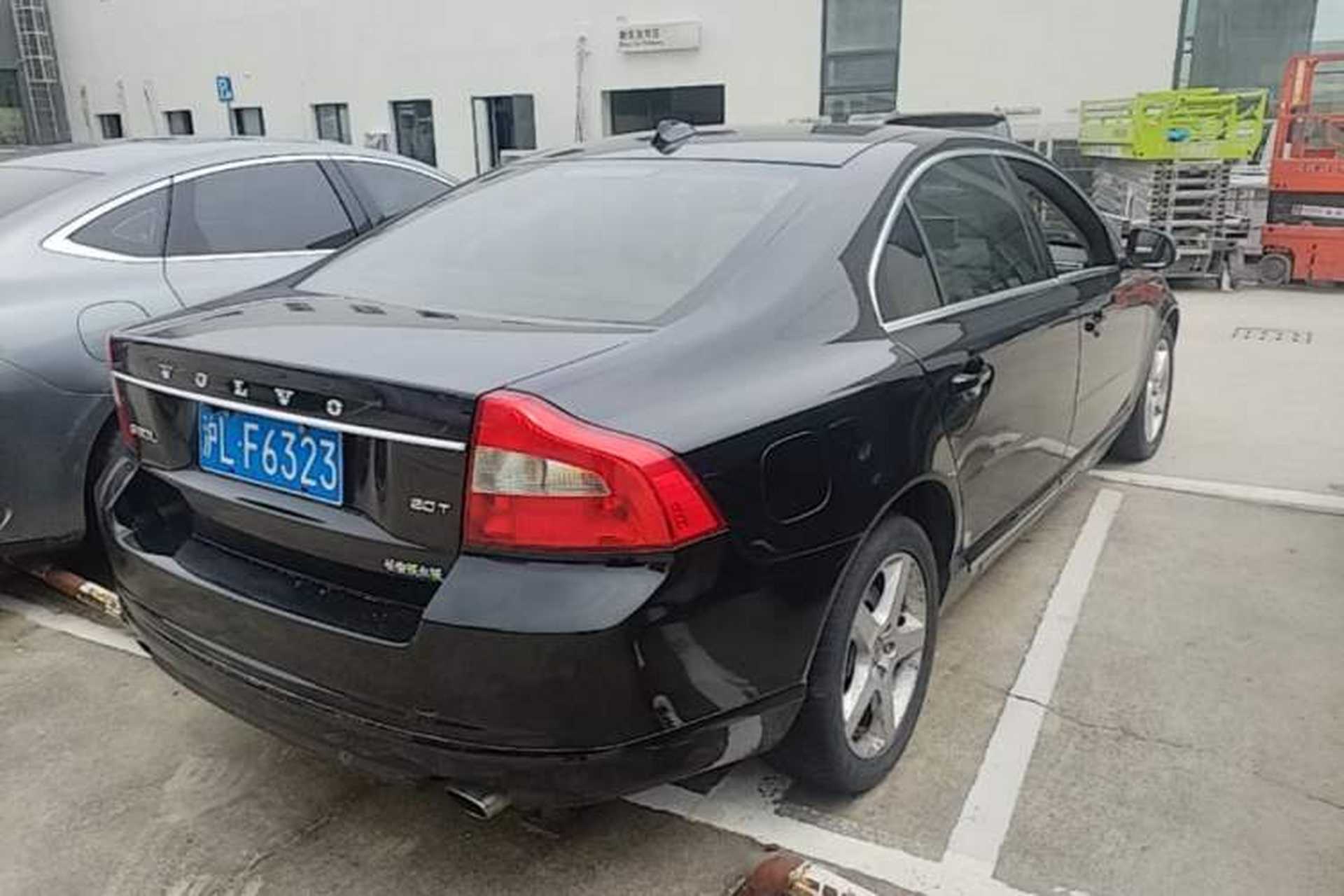 Used Volvo S80L 2011 2.0T ZhiShang Version Rear Right 45 Deg