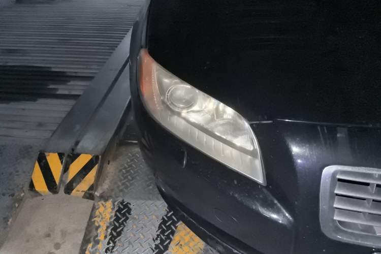 Used Volvo S80L 2011 2.0T ZhiZun Edition Right Front Headlight