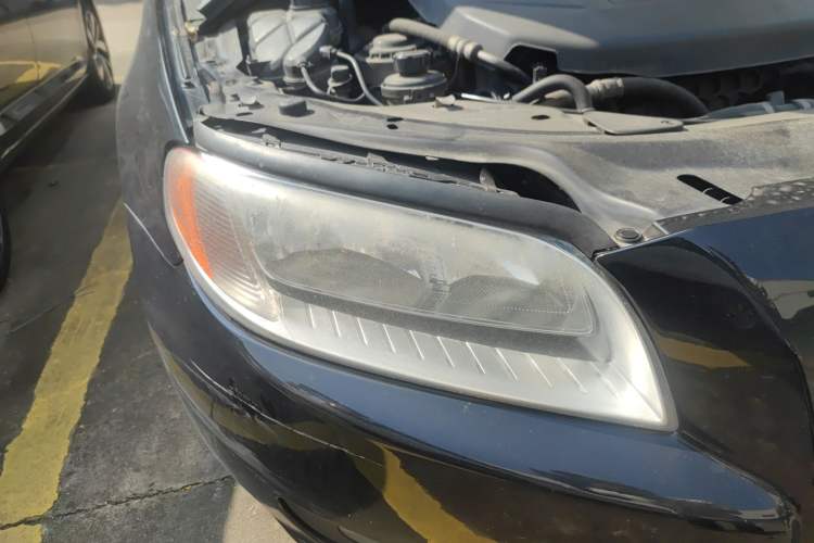 Used Volvo S80L 2011 2.0T Zhiya Edition Right Front Headlight