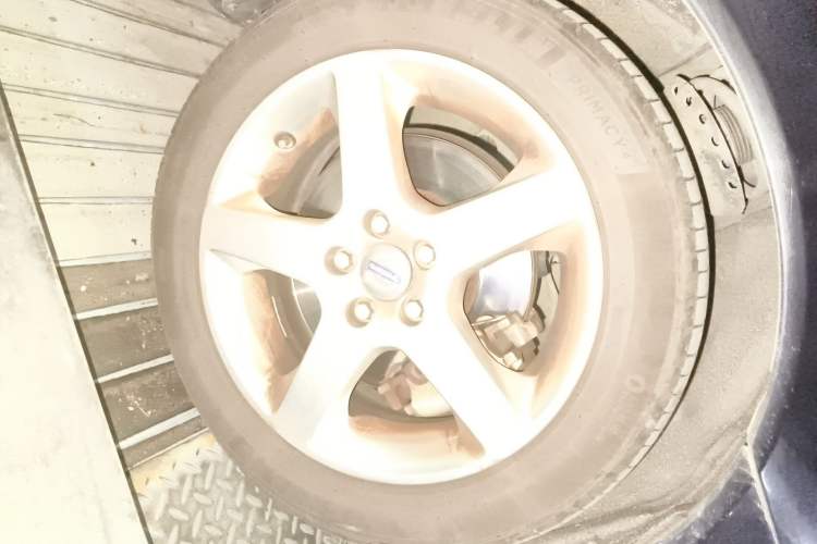 Used Volvo S80L 2011 2.0T ZhiZun Edition Right Front Wheel Hub