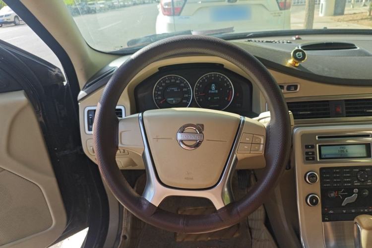 Used Volvo S80L 2011 2.0T ZhiShang Version Steering Wheel