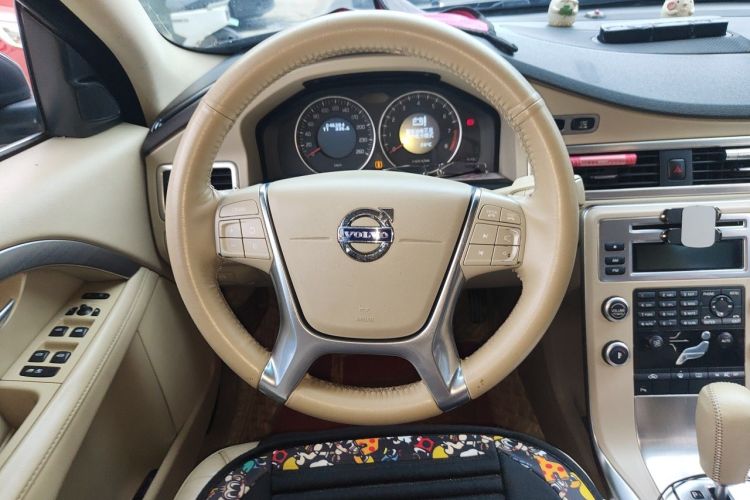 Used Volvo S80L 2011 2.0T ZhiShang Version Steering Wheel