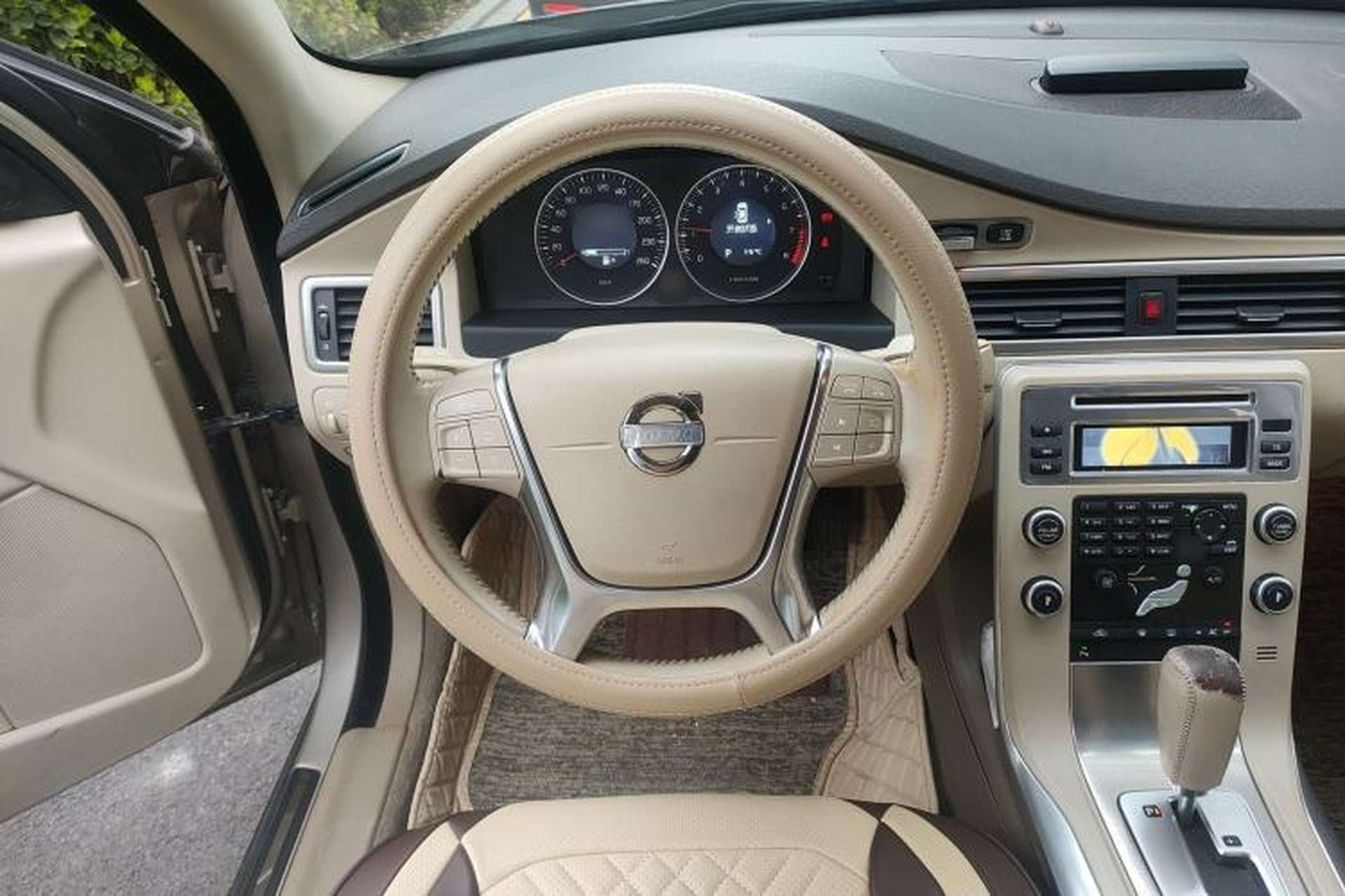 Used Volvo S80L 2011 2.0T ZhiShang Version Steering Wheel