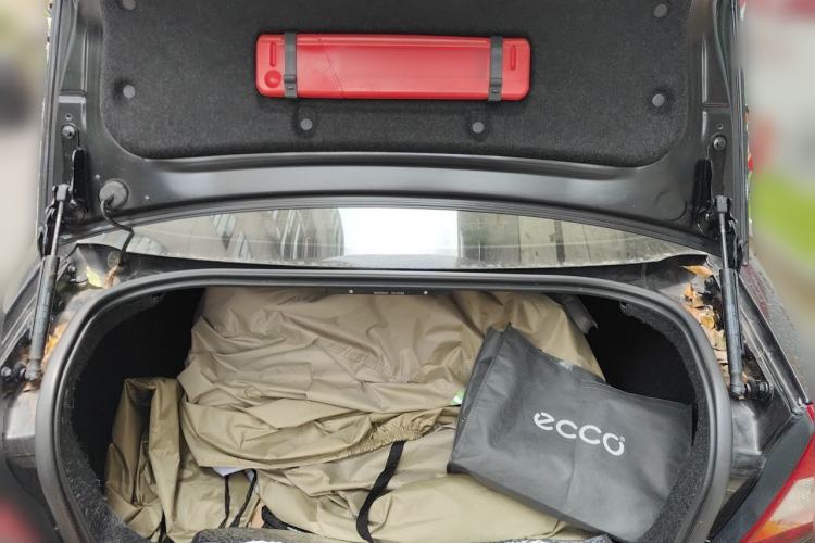 Used Volvo S80L 2011 2.0T ZhiShang Version Trunk