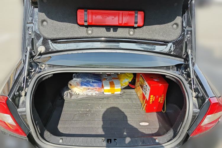 Used Volvo S80L 2011 2.0T ZhiShang Version Trunk