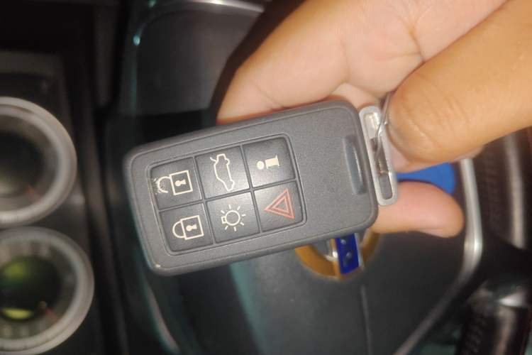 Used Volvo S80L 2011 2.0T ZhiZun Edition Vehicle Key