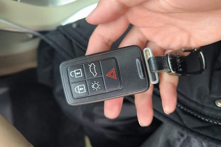 Used Volvo S80L 2011 2.0T ZhiShang Version Vehicle Key