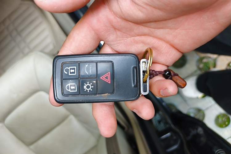 Used Volvo S80L 2011 2.0T Zhiya Edition Vehicle Key