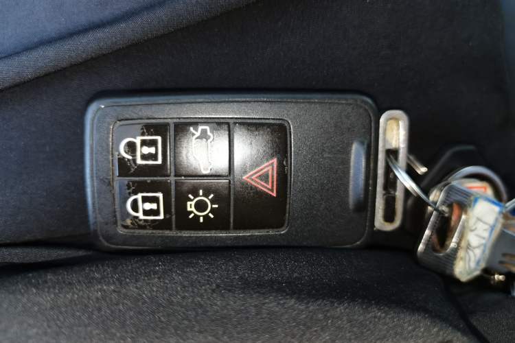 Used Volvo S80L 2011 2.0T ZhiShang Version Vehicle Key