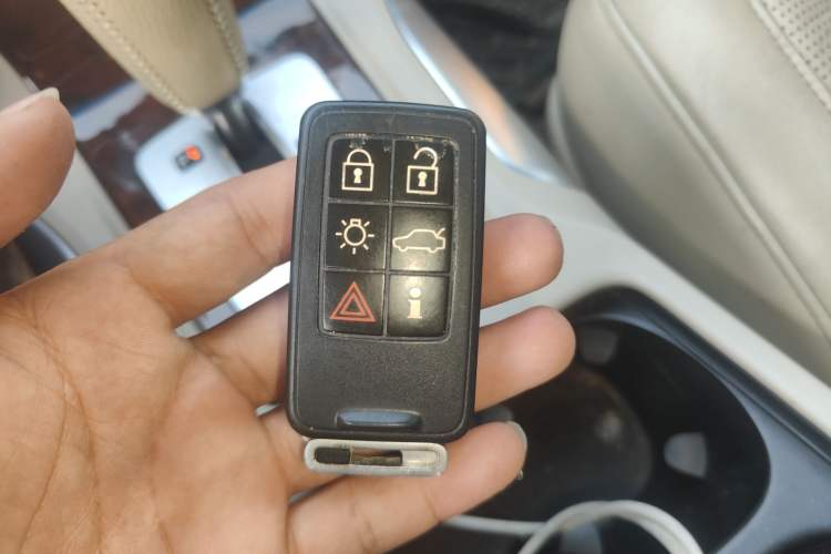 Used Volvo S80L 2011 2.0T ZhiZun Edition Vehicle Key