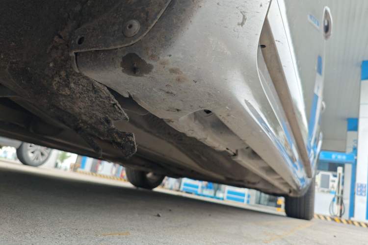 Used Volvo S80L 2011 2.0T ZhiZun Edition Chassis Front Left