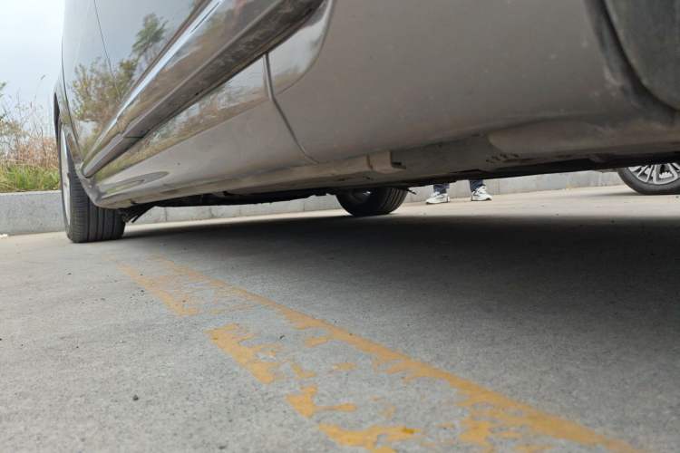 Used Volvo S80L 2011 2.0T ZhiZun Edition Chassis Rear Left
