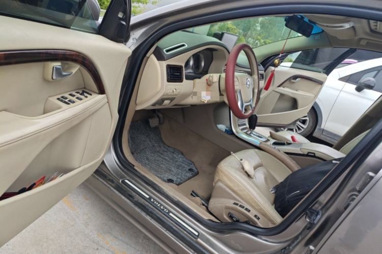 Used Volvo S80L 2011 2.0T ZhiZun Edition Driver Seat