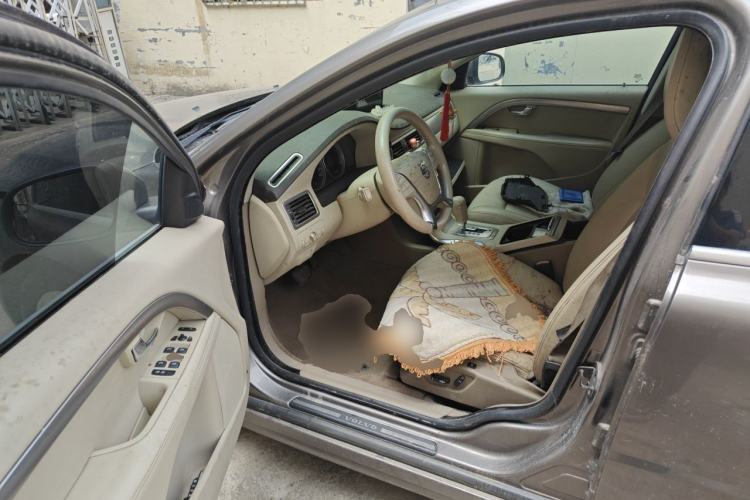 Used Volvo S80L 2011 2.0T Zhiya Edition Driver Seat