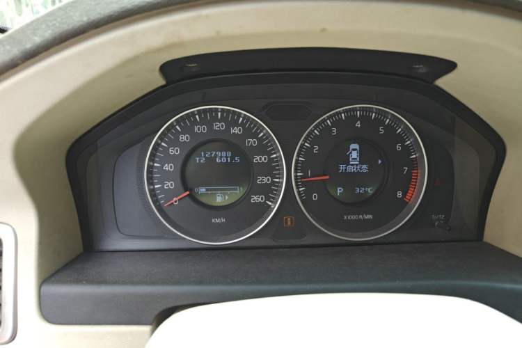 Used Volvo S80L 2011 2.0T Zhiya Edition Instrument Cluster