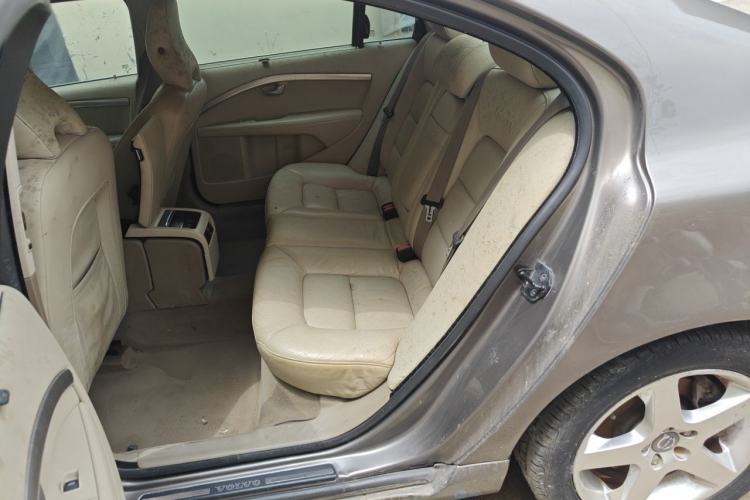 Used Volvo S80L 2011 2.0T Zhiya Edition Left Rear Seat