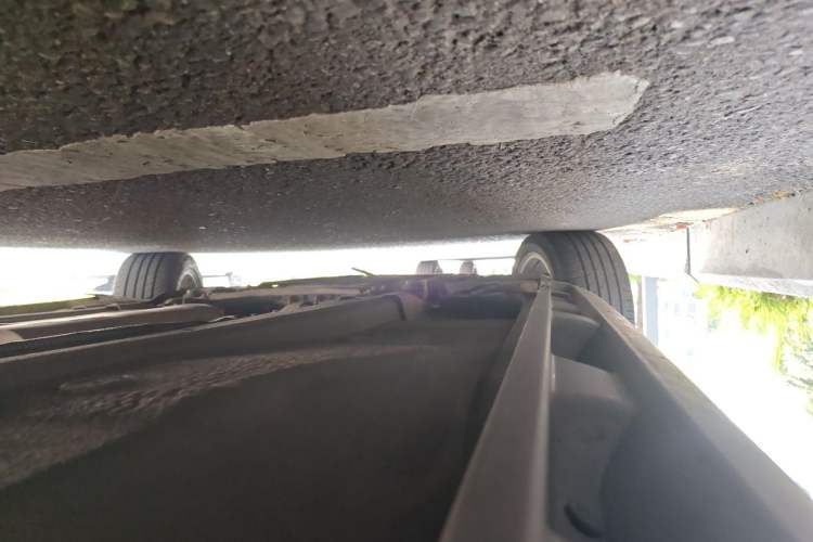 Used Volvo S80L 2011 2.0T ZhiShang Version Chassis Front Left