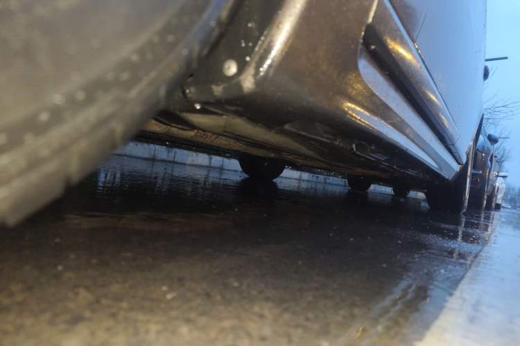 Used Volvo S80L 2011 2.0T ZhiZun Edition Chassis Front Left